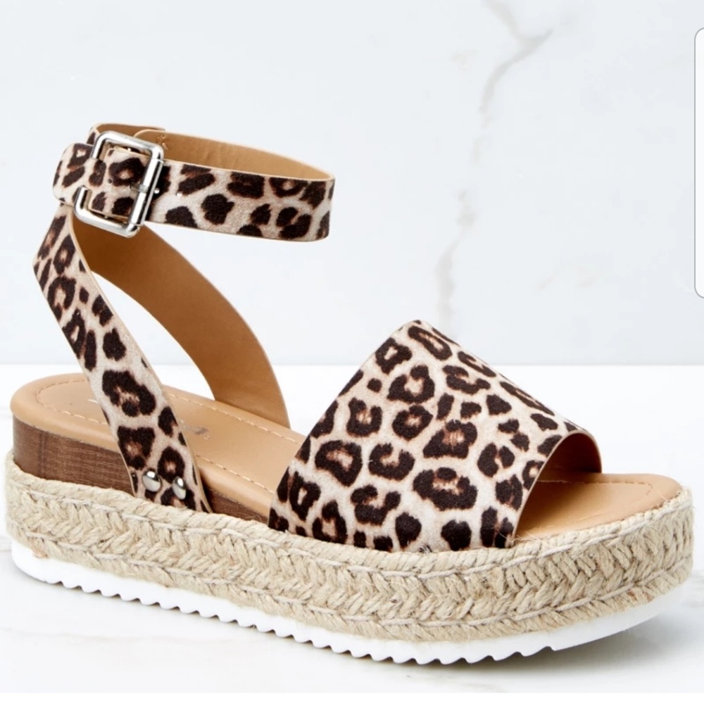 Know The Way To You Leopard Print Flatform Sandals